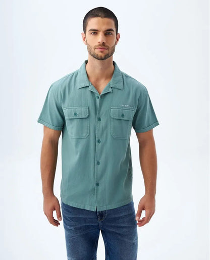 Camisa con bolsillo para hombre